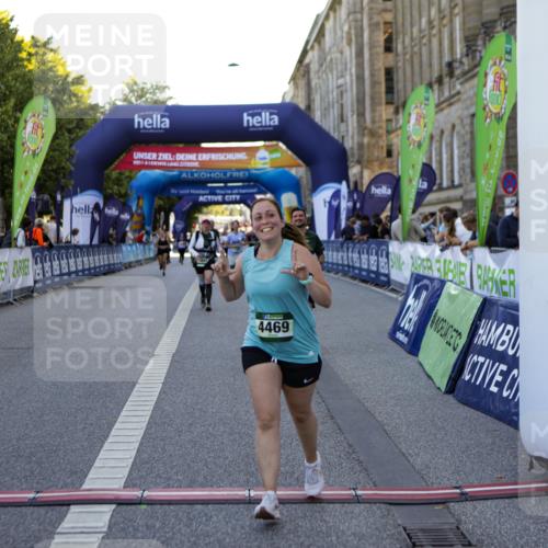 01.09.2024 - BARMER Alsterlauf Kathrin Stürmer Photography http://msf.ph/oto/6972243 01.09.2024 10:20:01 Ziel 2053, 2142, 2434, 3346, 3855, 4469, 4653, 4991, 8374, 8375 meine-sportfotos.de