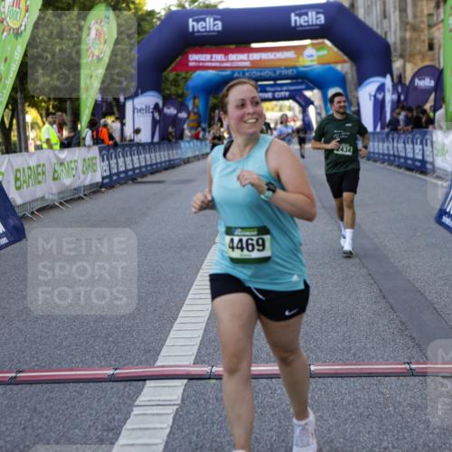 01.09.2024 - BARMER Alsterlauf Kathrin Stürmer Photography http://msf.ph/oto/6972247 01.09.2024 10:20:02 Ziel 2053, 2085, 2142, 2434, 3346, 3855, 4469, 4653, 4991, 8374, 8375 meine-sportfotos.de