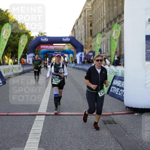 01.09.2024 - BARMER Alsterlauf Kathrin Stürmer Photography http://msf.ph/oto/6972255 01.09.2024 10:20:07 Ziel 2085, 2142, 2434, 3554, 3855, 4469, 4552, 4991, 8374, 8375 meine-sportfotos.de