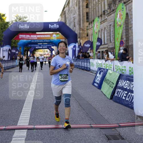 01.09.2024 - BARMER Alsterlauf Kathrin Stürmer Photography http://msf.ph/oto/6972264 01.09.2024 10:20:11 Ziel 2085, 2142, 2434, 3508, 3554, 3855, 4131, 4132, 4552, 4863, 4868, 4991, 8097 meine-sportfotos.de