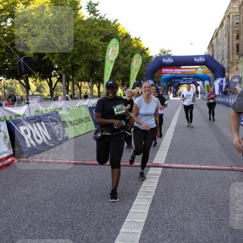 01.09.2024 - BARMER Alsterlauf Kathrin Stürmer Photography http://msf.ph/oto/6972279 01.09.2024 10:20:17 Ziel 4451, 4452, 2023, 2085, 2754, 3508, 3554, 4131, 4132, 4552, 4863, 4868, 8097 meine-sportfotos.de