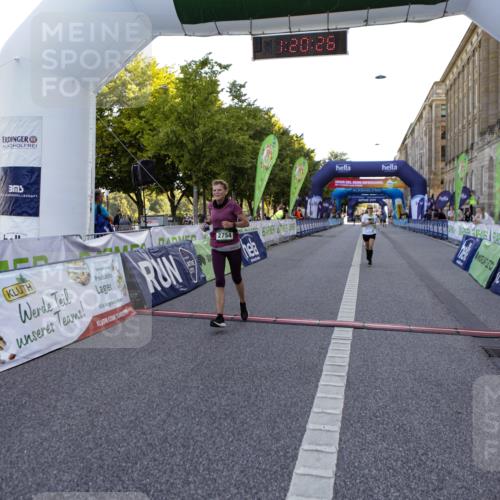 01.09.2024 - BARMER Alsterlauf Kathrin Stürmer Photography http://msf.ph/oto/6972287 01.09.2024 10:20:24 Ziel 3575, 4451, 4452, 2023, 2754, 2821, 4131, 4132, 4868, 5232, 8097 meine-sportfotos.de