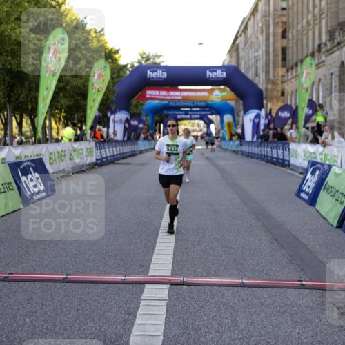 01.09.2024 - BARMER Alsterlauf Kathrin Stürmer Photography http://msf.ph/oto/6972294 01.09.2024 10:20:26 Ziel 3575, 4451, 4452, 4914, 8183, 2023, 2754, 2821, 5232, 8097 meine-sportfotos.de
