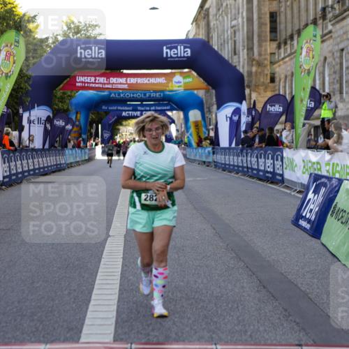 01.09.2024 - BARMER Alsterlauf Kathrin Stürmer Photography http://msf.ph/oto/6972301 01.09.2024 10:20:31 Ziel 3575, 4451, 4452, 4914, 5103, 8152, 8183, 2821, 5232 meine-sportfotos.de