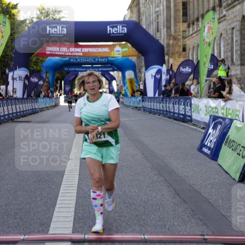 01.09.2024 - BARMER Alsterlauf Kathrin Stürmer Photography http://msf.ph/oto/6972303 01.09.2024 10:20:31 Ziel 3575, 4451, 4452, 4914, 5103, 8152, 8183, 2821, 5232 meine-sportfotos.de