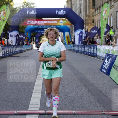 01.09.2024 - BARMER Alsterlauf Kathrin Stürmer Photography http://msf.ph/oto/6972305 01.09.2024 10:20:31 Ziel 3575, 4451, 4452, 4914, 5103, 8152, 8183, 2821, 5232 meine-sportfotos.de