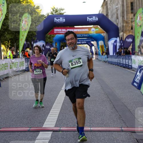 01.09.2024 - BARMER Alsterlauf Kathrin Stürmer Photography http://msf.ph/oto/6972341 01.09.2024 10:20:54 Ziel 2730, 3566, 2071, 3553, 3642, 4043, 4389, 4903, 8355 meine-sportfotos.de