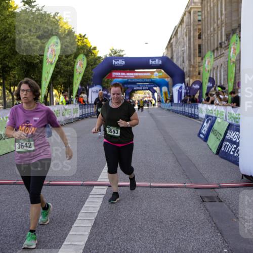 01.09.2024 - BARMER Alsterlauf Kathrin Stürmer Photography http://msf.ph/oto/6972344 01.09.2024 10:20:56 Ziel 2730, 3566, 2071, 3457, 3553, 3642, 4389, 4903, 8355 meine-sportfotos.de