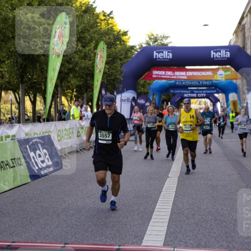 01.09.2024 - BARMER Alsterlauf Kathrin Stürmer Photography http://msf.ph/oto/6972346 01.09.2024 10:21:14 Ziel 2641, 2648, 3006, 3219, 3220, 3557, 4099, 4105, 4970, 8029 meine-sportfotos.de
