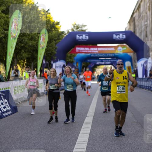 01.09.2024 - BARMER Alsterlauf Kathrin Stürmer Photography http://msf.ph/oto/6972351 01.09.2024 10:21:16 Ziel 2225, 2641, 2648, 3006, 3219, 3220, 3266, 3347, 3557, 4099, 4105, 4970, 8016, 8029 meine-sportfotos.de