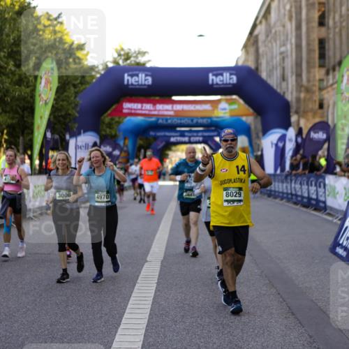 01.09.2024 - BARMER Alsterlauf Kathrin Stürmer Photography http://msf.ph/oto/6972352 01.09.2024 10:21:17 Ziel 2225, 2641, 2648, 3006, 3219, 3220, 3266, 3347, 3557, 4099, 4105, 4144, 4970, 8016, 8029 meine-sportfotos.de