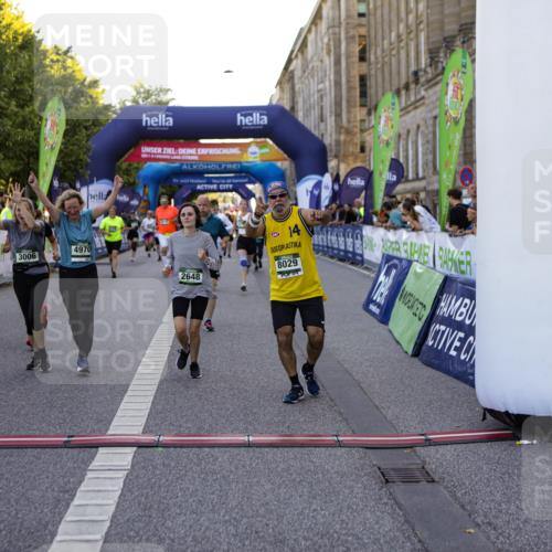 01.09.2024 - BARMER Alsterlauf Kathrin Stürmer Photography http://msf.ph/oto/6972357 01.09.2024 10:21:17 Ziel 2225, 2641, 2648, 3006, 3219, 3220, 3266, 3347, 3557, 4099, 4105, 4144, 4970, 8016, 8029 meine-sportfotos.de