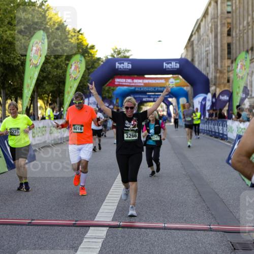 01.09.2024 - BARMER Alsterlauf Kathrin Stürmer Photography http://msf.ph/oto/6972367 01.09.2024 10:21:23 Ziel 2225, 2641, 2648, 3006, 3012, 3219, 3220, 3266, 3281, 3282, 3347, 4099, 4105, 4144, 4309, 4445, 4551, 4970, 8016, 8029 meine-sportfotos.de