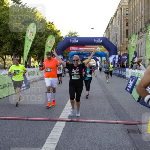 01.09.2024 - BARMER Alsterlauf Kathrin Stürmer Photography http://msf.ph/oto/6972368 01.09.2024 10:21:23 Ziel 2225, 2641, 2648, 3006, 3012, 3219, 3220, 3266, 3281, 3282, 3347, 4099, 4105, 4144, 4309, 4445, 4551, 4970, 8016, 8029 meine-sportfotos.de