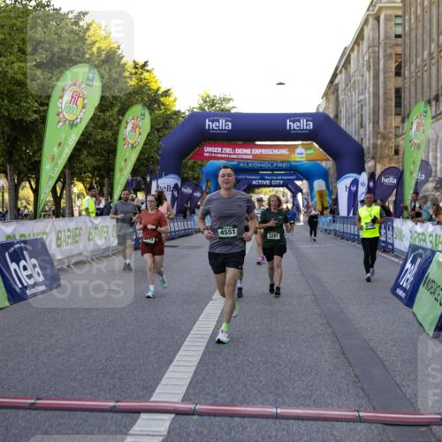 01.09.2024 - BARMER Alsterlauf Kathrin Stürmer Photography http://msf.ph/oto/6972373 01.09.2024 10:21:27 Ziel 2225, 3012, 3219, 3220, 3266, 3281, 3282, 3347, 4144, 4309, 4445, 4551, 8016 meine-sportfotos.de