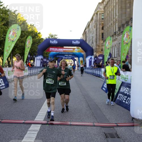 01.09.2024 - BARMER Alsterlauf Kathrin Stürmer Photography http://msf.ph/oto/6972381 01.09.2024 10:21:31 Ziel 4544, 2744, 3012, 3281, 3282, 3347, 3360, 4144, 4309, 4445, 4551 meine-sportfotos.de