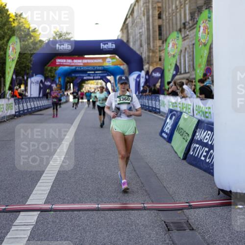 01.09.2024 - BARMER Alsterlauf Kathrin Stürmer Photography http://msf.ph/oto/6972389 01.09.2024 10:21:35 Ziel 4544, 2744, 3281, 3282, 3302, 3360, 4445, 4551, 4913 meine-sportfotos.de