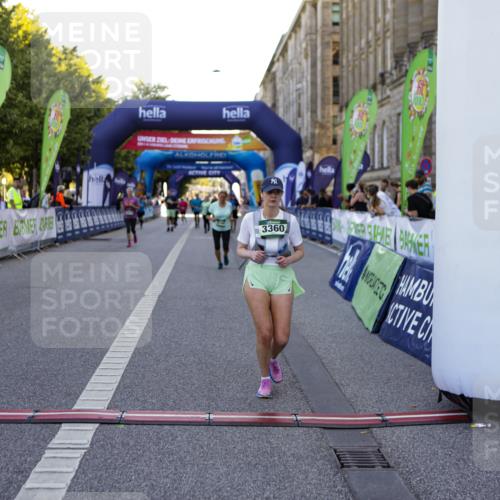 01.09.2024 - BARMER Alsterlauf Kathrin Stürmer Photography http://msf.ph/oto/6972390 01.09.2024 10:21:35 Ziel 4544, 2744, 3281, 3282, 3302, 3360, 4445, 4551, 4913 meine-sportfotos.de