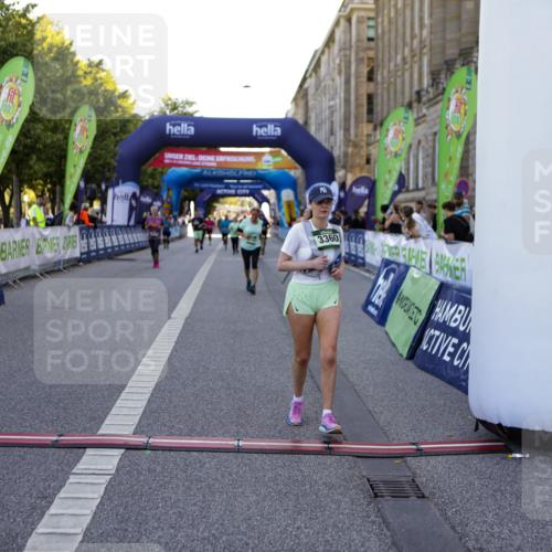 01.09.2024 - BARMER Alsterlauf Kathrin Stürmer Photography http://msf.ph/oto/6972391 01.09.2024 10:21:35 Ziel 4544, 2744, 3281, 3282, 3302, 3360, 4445, 4551, 4913 meine-sportfotos.de
