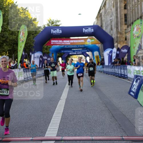 01.09.2024 - BARMER Alsterlauf Kathrin Stürmer Photography http://msf.ph/oto/6972403 01.09.2024 10:21:43 Ziel 4544, 2346, 2571, 2573, 2744, 2797, 2872, 2873, 2938, 3015, 3302, 3360, 3491, 4913, 8227 meine-sportfotos.de