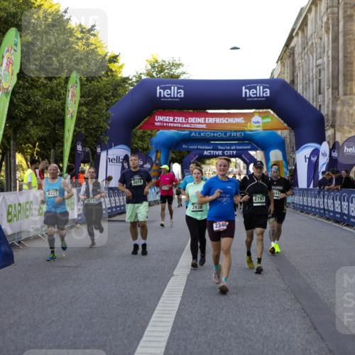 01.09.2024 - BARMER Alsterlauf Kathrin Stürmer Photography http://msf.ph/oto/6972410 01.09.2024 10:21:45 Ziel 4544, 2346, 2571, 2573, 2744, 2797, 2872, 2873, 2938, 3015, 3302, 3491, 4913, 8227 meine-sportfotos.de