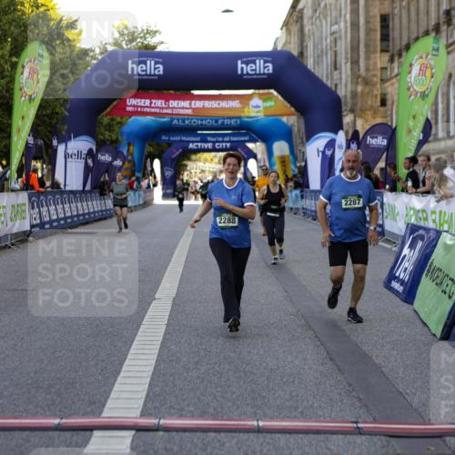 01.09.2024 - BARMER Alsterlauf Kathrin Stürmer Photography http://msf.ph/oto/6972412 01.09.2024 10:21:54 Ziel 2287, 2288, 2346, 2571, 2573, 2797, 2872, 2873, 2938, 3015, 3146, 3147, 3491, 3913, 8083, 8227 meine-sportfotos.de