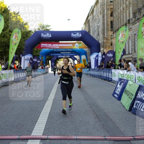 01.09.2024 - BARMER Alsterlauf Kathrin Stürmer Photography http://msf.ph/oto/6972420 01.09.2024 10:21:57 Ziel 2287, 2288, 2571, 2573, 3146, 3147, 3913, 8083 meine-sportfotos.de