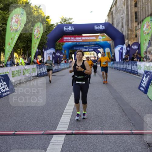 01.09.2024 - BARMER Alsterlauf Kathrin Stürmer Photography http://msf.ph/oto/6972421 01.09.2024 10:21:58 Ziel 3380, 2287, 2288, 2571, 2573, 3146, 3147, 3913, 4019, 8083 meine-sportfotos.de