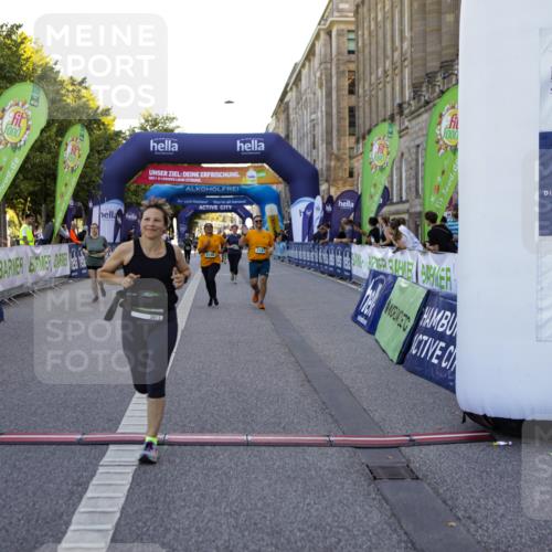01.09.2024 - BARMER Alsterlauf Kathrin Stürmer Photography http://msf.ph/oto/6972424 01.09.2024 10:21:58 Ziel 3380, 2287, 2288, 2571, 2573, 3146, 3147, 3913, 4019, 8083 meine-sportfotos.de