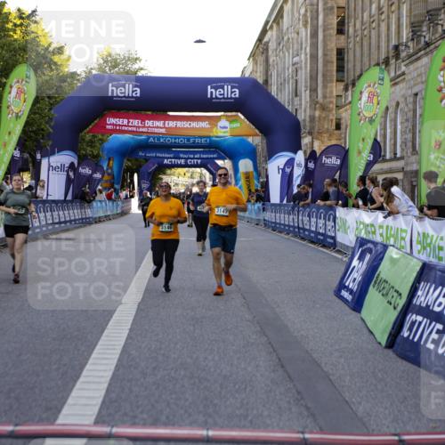 01.09.2024 - BARMER Alsterlauf Kathrin Stürmer Photography http://msf.ph/oto/6972428 01.09.2024 10:21:59 Ziel 3380, 2287, 2288, 3146, 3147, 3319, 3913, 4019, 8083 meine-sportfotos.de