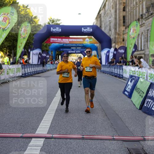 01.09.2024 - BARMER Alsterlauf Kathrin Stürmer Photography http://msf.ph/oto/6972435 01.09.2024 10:22:01 Ziel 3380, 2287, 2288, 3146, 3147, 3319, 3913, 4019, 8083 meine-sportfotos.de