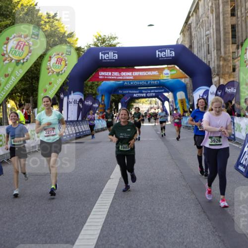 01.09.2024 - BARMER Alsterlauf Kathrin Stürmer Photography http://msf.ph/oto/6972441 01.09.2024 10:22:20 Ziel 2025, 2178, 2277, 2326, 2803, 3157, 3250, 3926, 4983, 8357 meine-sportfotos.de