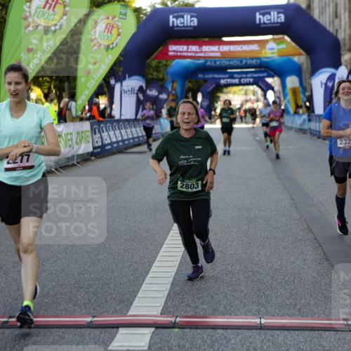 01.09.2024 - BARMER Alsterlauf Kathrin Stürmer Photography http://msf.ph/oto/6972445 01.09.2024 10:22:22 Ziel 2178, 2277, 2326, 2803, 3157, 3210, 3221, 3222, 3250, 3300, 3926, 4983, 8357 meine-sportfotos.de