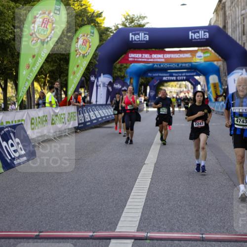 01.09.2024 - BARMER Alsterlauf Kathrin Stürmer Photography http://msf.ph/oto/6972475 01.09.2024 10:22:50 Ziel 2247, 3261, 3395, 3902, 3914, 4385, 4651, 4743 meine-sportfotos.de