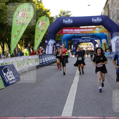 01.09.2024 - BARMER Alsterlauf Kathrin Stürmer Photography http://msf.ph/oto/6972478 01.09.2024 10:22:50 Ziel 2247, 3261, 3395, 3902, 3914, 4385, 4651, 4743 meine-sportfotos.de