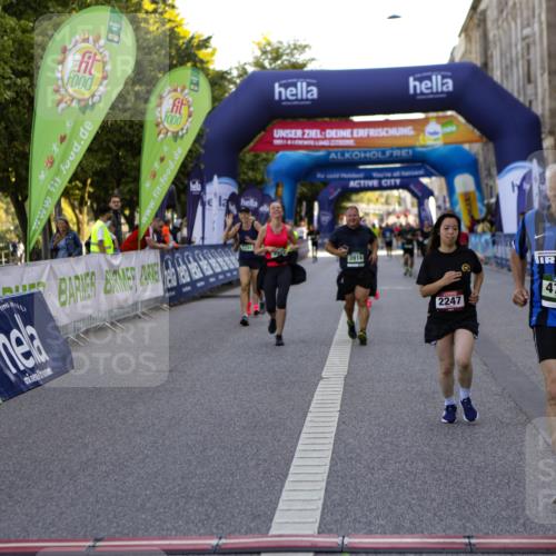 01.09.2024 - BARMER Alsterlauf Kathrin Stürmer Photography http://msf.ph/oto/6972479 01.09.2024 10:22:50 Ziel 2247, 3261, 3395, 3902, 3914, 4385, 4651, 4743 meine-sportfotos.de