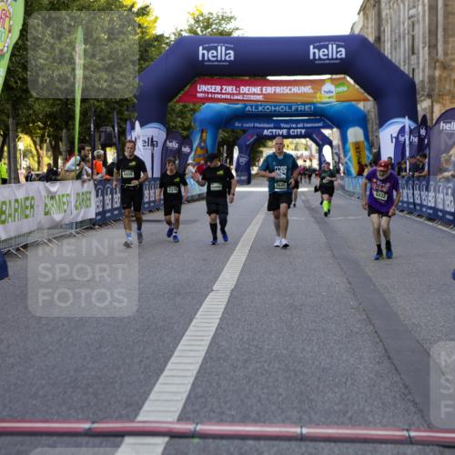 01.09.2024 - BARMER Alsterlauf Kathrin Stürmer Photography http://msf.ph/oto/6972516 01.09.2024 10:23:14 Ziel 3426, 3429, 3672, 3963, 5061, 2376, 2635, 2645, 2811, 3546, 3547, 4239, 4456, 5032, 8089 meine-sportfotos.de