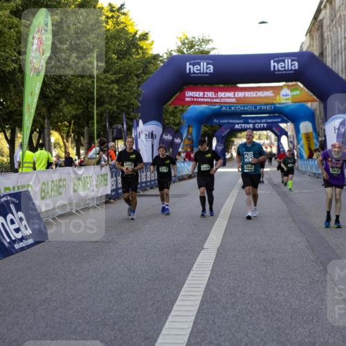 01.09.2024 - BARMER Alsterlauf Kathrin Stürmer Photography http://msf.ph/oto/6972519 01.09.2024 10:23:14 Ziel 3426, 3429, 3672, 3963, 5061, 2376, 2635, 2645, 2811, 3546, 3547, 4239, 4456, 5032, 8089 meine-sportfotos.de