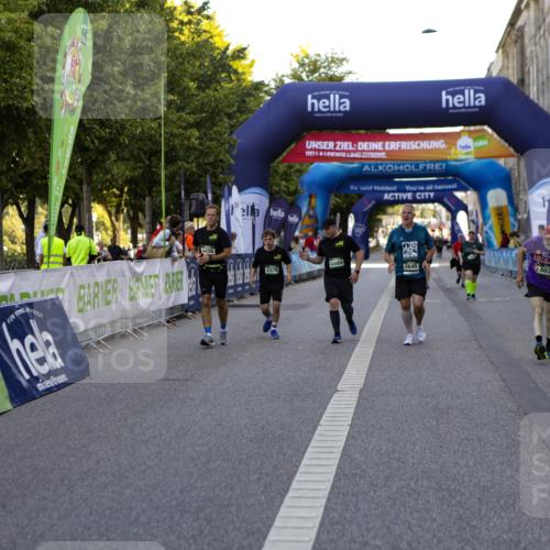 01.09.2024 - BARMER Alsterlauf Kathrin Stürmer Photography http://msf.ph/oto/6972520 01.09.2024 10:23:15 Ziel 3426, 3429, 3672, 3963, 5061, 2376, 2635, 2645, 2811, 3546, 3547, 4239, 4456, 5032, 8089 meine-sportfotos.de