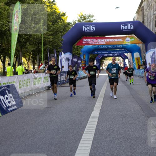 01.09.2024 - BARMER Alsterlauf Kathrin Stürmer Photography http://msf.ph/oto/6972522 01.09.2024 10:23:15 Ziel 3426, 3429, 3672, 3963, 5061, 2376, 2635, 2645, 2811, 3546, 3547, 4239, 4456, 5032, 8089 meine-sportfotos.de