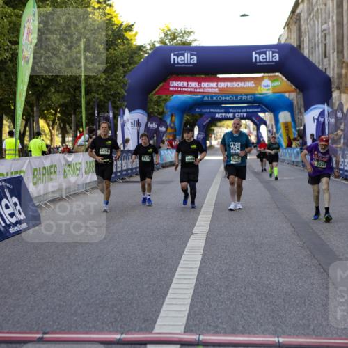 01.09.2024 - BARMER Alsterlauf Kathrin Stürmer Photography http://msf.ph/oto/6972523 01.09.2024 10:23:15 Ziel 3426, 3429, 3672, 3963, 5061, 2376, 2635, 2645, 2811, 3546, 3547, 4239, 4456, 5032, 8089 meine-sportfotos.de