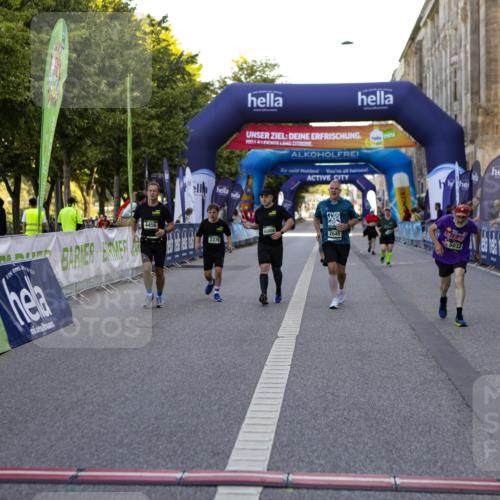 01.09.2024 - BARMER Alsterlauf Kathrin Stürmer Photography http://msf.ph/oto/6972524 01.09.2024 10:23:15 Ziel 3426, 3429, 3672, 3963, 5061, 2376, 2635, 2645, 2811, 3546, 3547, 4239, 4456, 5032, 8089 meine-sportfotos.de