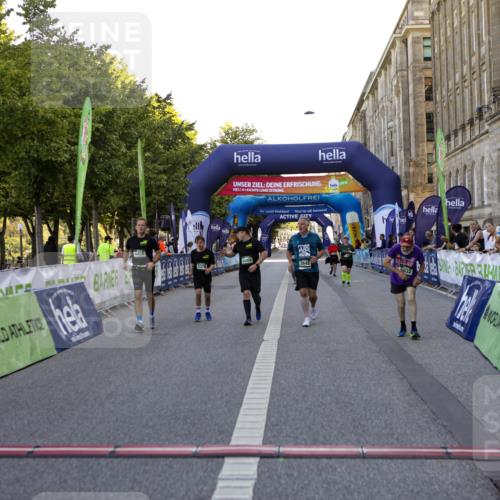 01.09.2024 - BARMER Alsterlauf Kathrin Stürmer Photography http://msf.ph/oto/6972529 01.09.2024 10:23:16 Ziel 3426, 3429, 3672, 5061, 2376, 2635, 2645, 2811, 3546, 3547, 4239, 4456, 5032, 8089 meine-sportfotos.de