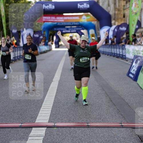 01.09.2024 - BARMER Alsterlauf Kathrin Stürmer Photography http://msf.ph/oto/6972535 01.09.2024 10:23:25 Ziel 2161, 3426, 3429, 3672, 5061, 2376, 2635, 2645, 2799, 2800, 3408, 3840, 4456, 5032, 8320 meine-sportfotos.de