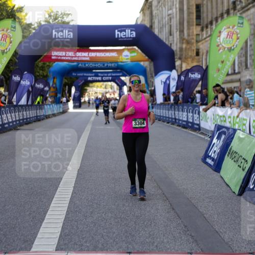 01.09.2024 - BARMER Alsterlauf Kathrin Stürmer Photography http://msf.ph/oto/6972563 01.09.2024 10:23:59 Ziel 2226, 3174, 3304, 4878, 5120, 8310 meine-sportfotos.de