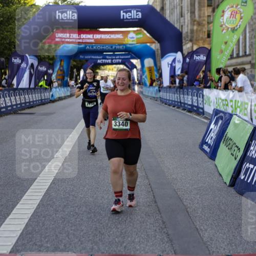01.09.2024 - BARMER Alsterlauf Kathrin Stürmer Photography http://msf.ph/oto/6972574 01.09.2024 10:24:09 Ziel 2226, 2643, 2644, 2138, 2995, 3340 meine-sportfotos.de