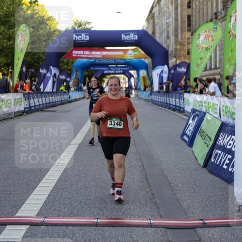 01.09.2024 - BARMER Alsterlauf Kathrin Stürmer Photography http://msf.ph/oto/6972576 01.09.2024 10:24:10 Ziel 2226, 2643, 2644, 2138, 2995, 3340 meine-sportfotos.de