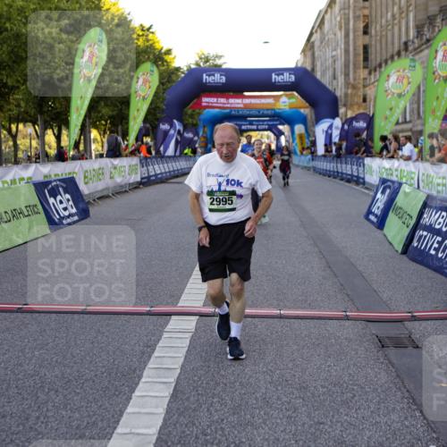 01.09.2024 - BARMER Alsterlauf Kathrin Stürmer Photography http://msf.ph/oto/6972584 01.09.2024 10:24:18 Ziel 2643, 2644, 2779, 2138, 2995, 3660, 4090 meine-sportfotos.de