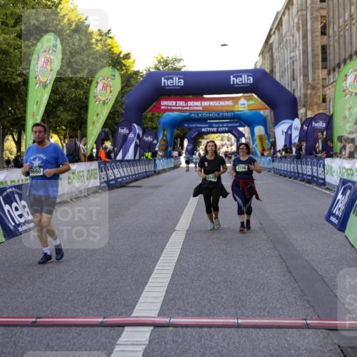 01.09.2024 - BARMER Alsterlauf Kathrin Stürmer Photography http://msf.ph/oto/6972593 01.09.2024 10:24:24 Ziel 2643, 2644, 2779, 2597, 2598, 2995, 3660, 4090 meine-sportfotos.de