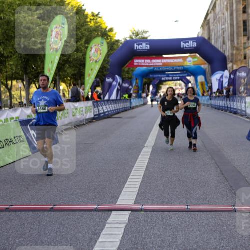 01.09.2024 - BARMER Alsterlauf Kathrin Stürmer Photography http://msf.ph/oto/6972595 01.09.2024 10:24:25 Ziel 2643, 2644, 2779, 2597, 2598, 3660, 4090 meine-sportfotos.de